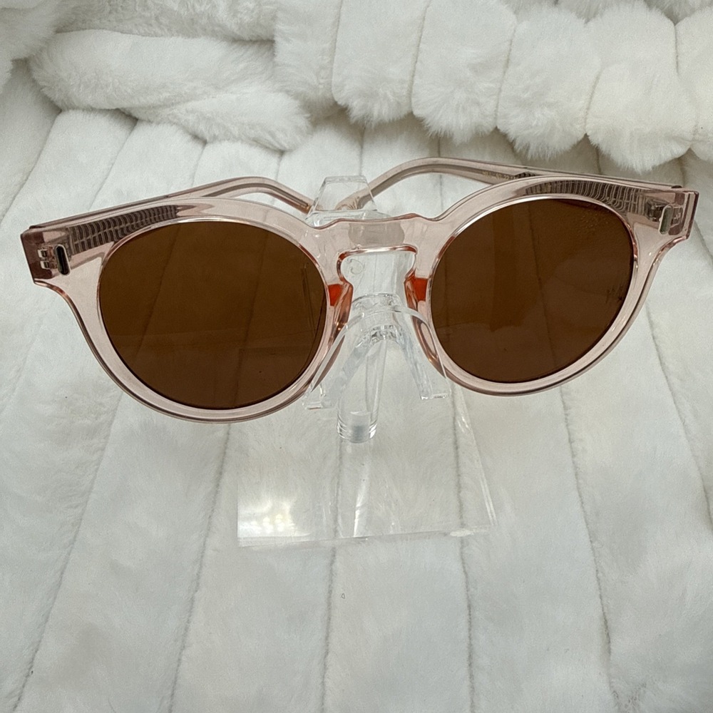Bonnie & Clyde The Hill Sunglasses Pink Clear Round Horn Rim Frames 50-22-145